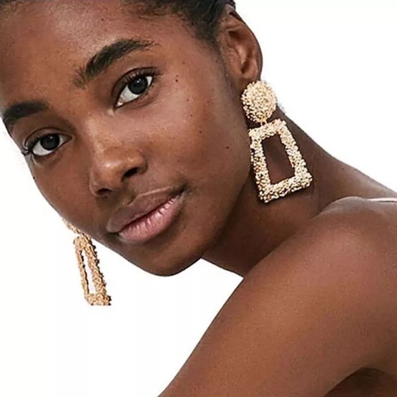 Jewelry - Just in!!! Gold Squares Earrings